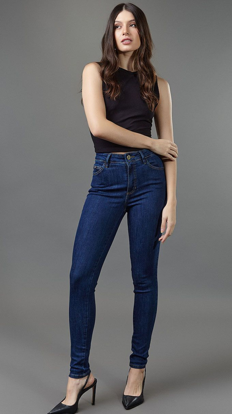 CALÇA JEANS SKINNY ESCURA BÁSICA