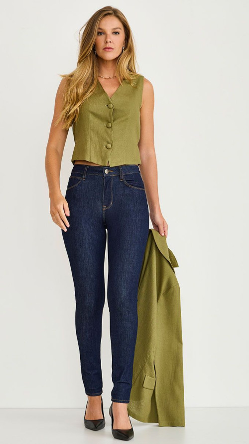 CALÇA JEANS SKINNY ESCURA COM ELASTANO