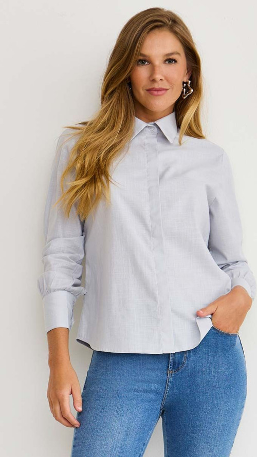 CAMISA MANGA LONGA ABOTOAMENTO OCULTO CINZA CLARO