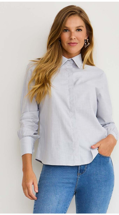 CAMISA MANGA LONGA ABOTOAMENTO OCULTO CINZA CLARO