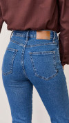 CALÇA JEANS FLARE BOLSO RELÓGIO