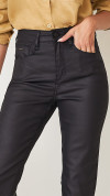 CALÇA RESINADA SKINNY PAOLLA PRETA