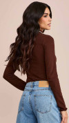 BLUSA MALHA GOLA ALTA MARROM