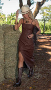 VESTIDO MIDI COURO ECO COM FENDA MARROM